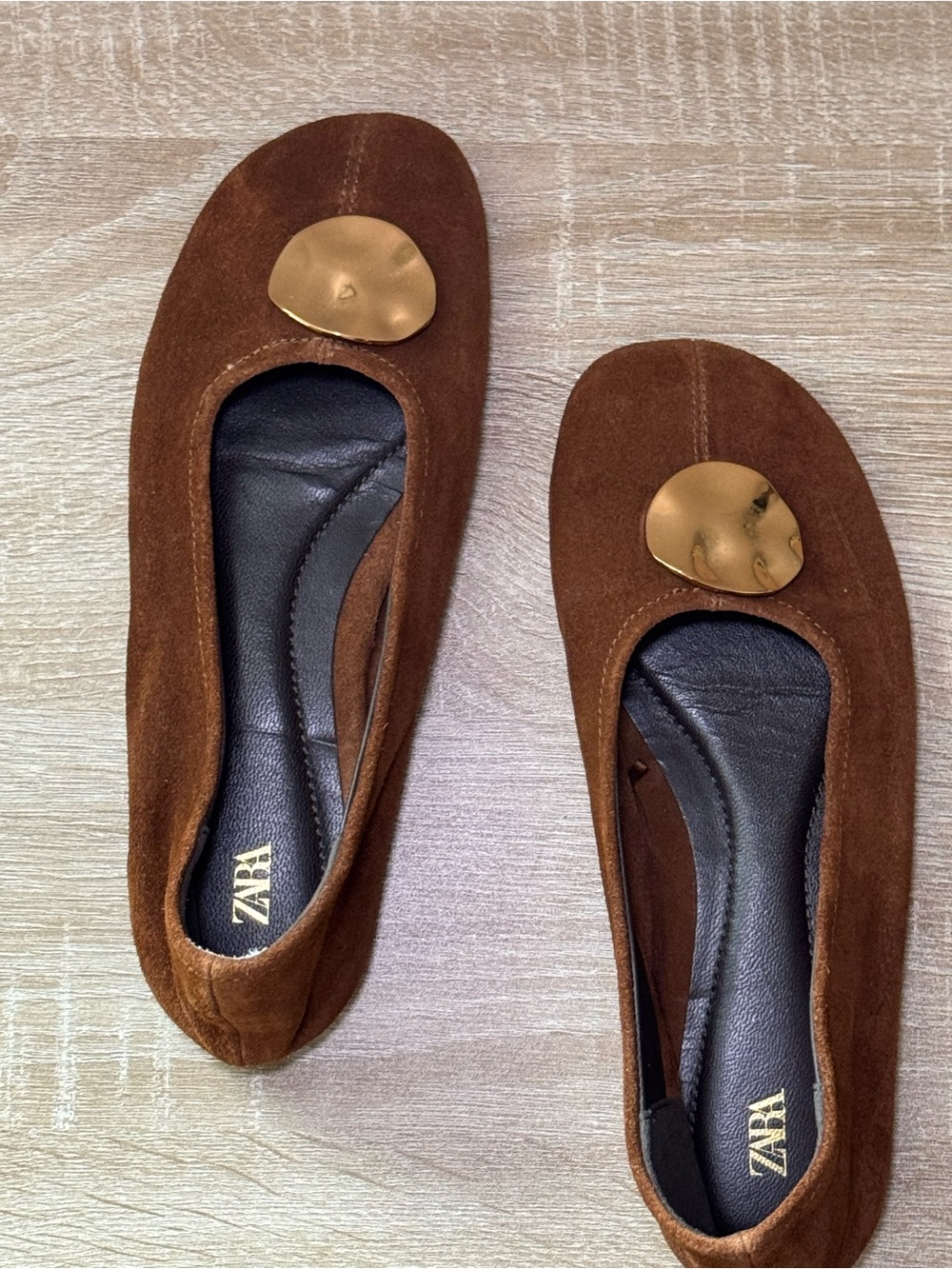Zara leather & Suede Ballet Flats with Gold detail - Picture 7 of 10